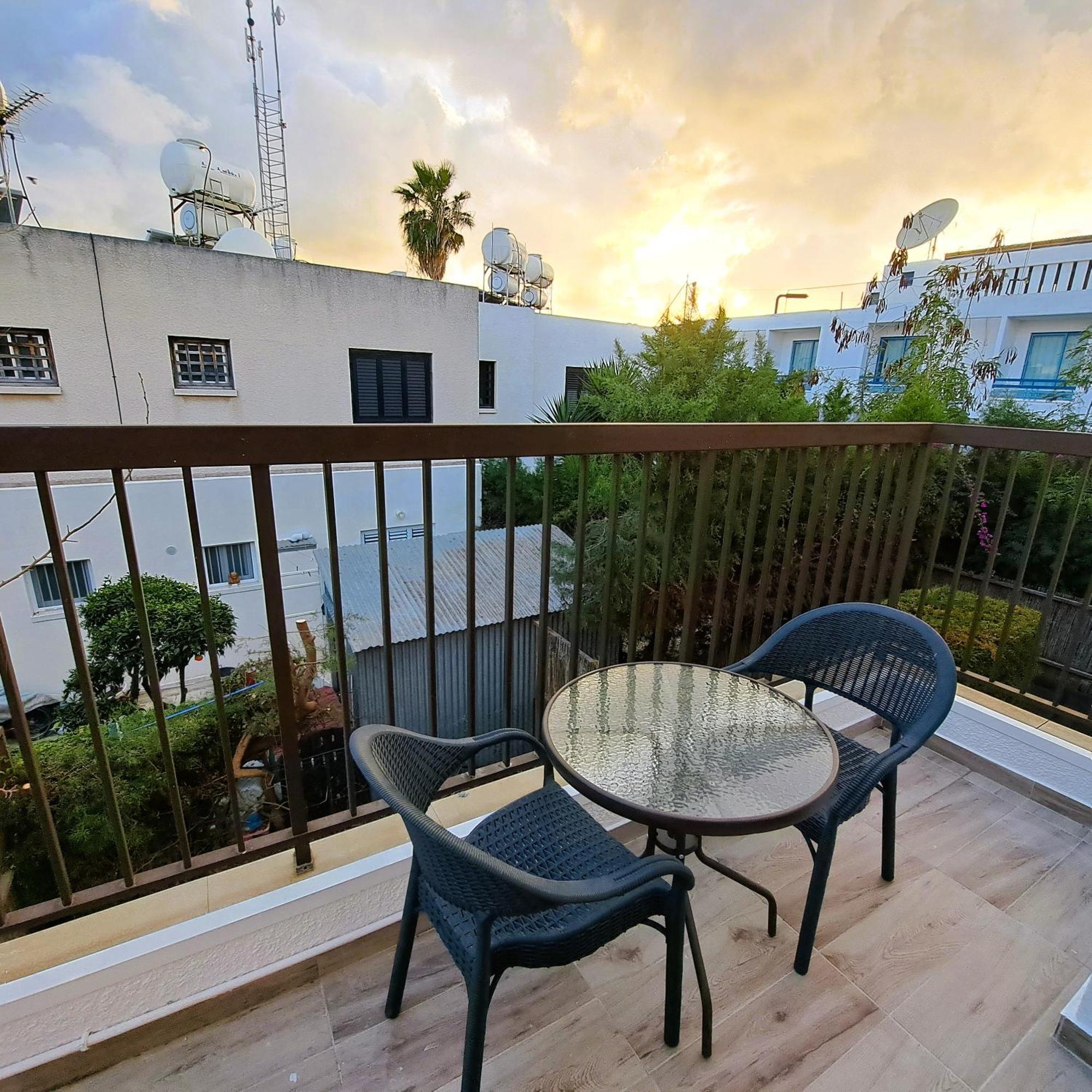 Apartment Tranquil Retreat Margarita Gardens Studio- Walking Distance From The Paphos